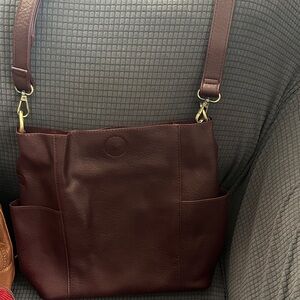 Elegant Brown Leather Shoulder Bag